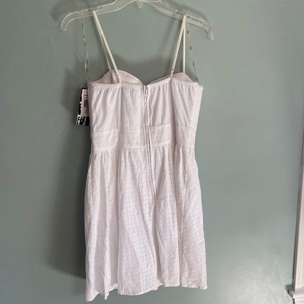 NWT White Dress - Picture 4 of 6
